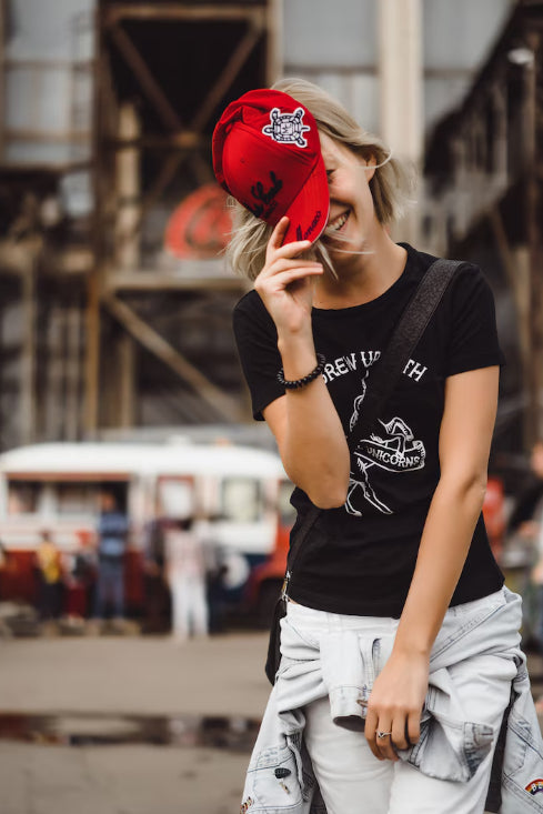 Street Style Staples: How to Rock Graphic Tees Like A Pro